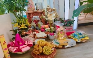 chọn kích thước bàn thờ theo tuổi gia chủ