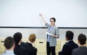 Tiêu chí lựa chọn đơn vị đào tạo data analyst 