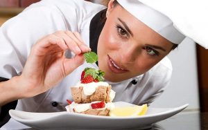 học cách trình bày món ăn