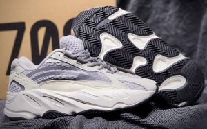 Tìm hiểu chi tiết Giày Replica là gì?