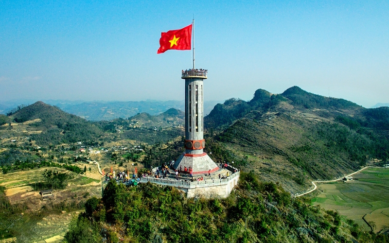 cột cờ Lũng Cú